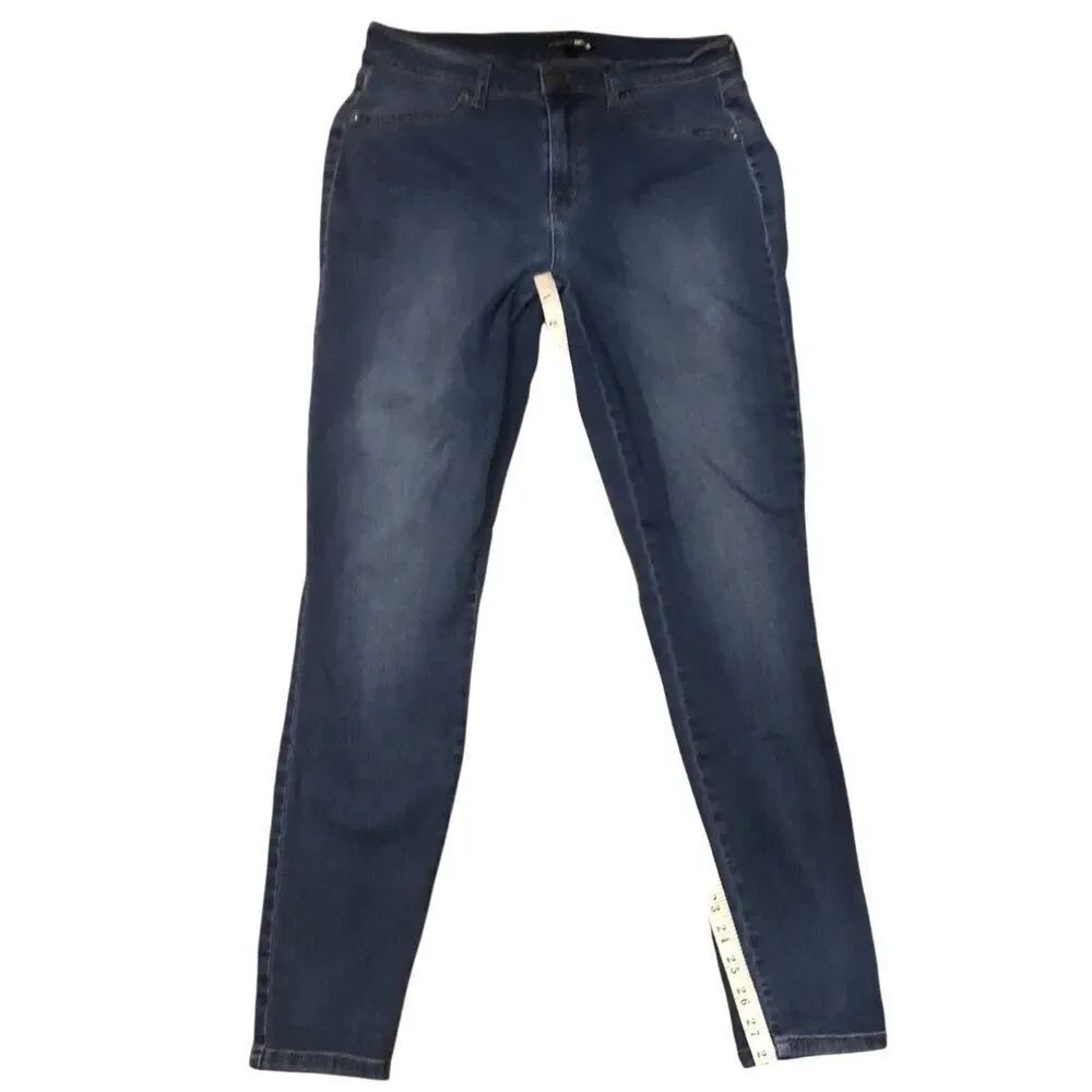 Fashion Nova medium wash high rise skinny jeans size 11